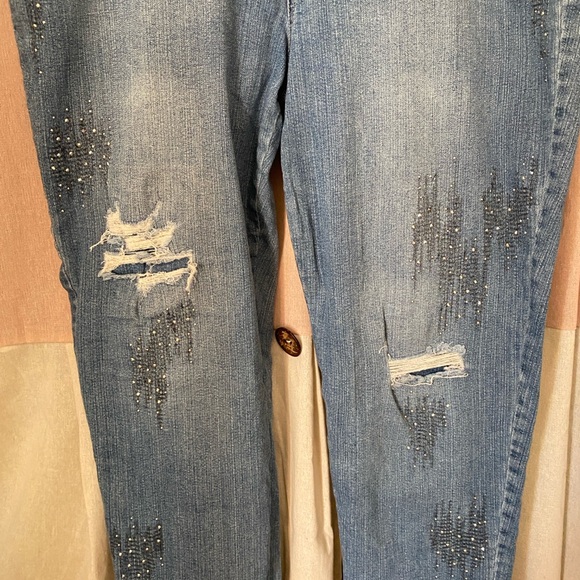 Style & Co. Women's Light Blue Distressed Boyfriend Jeans - Picture 5 of 9